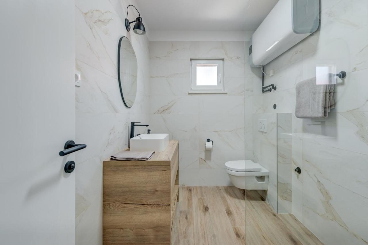 Beachfront Apartments Σπλιτ Εξωτερικό φωτογραφία